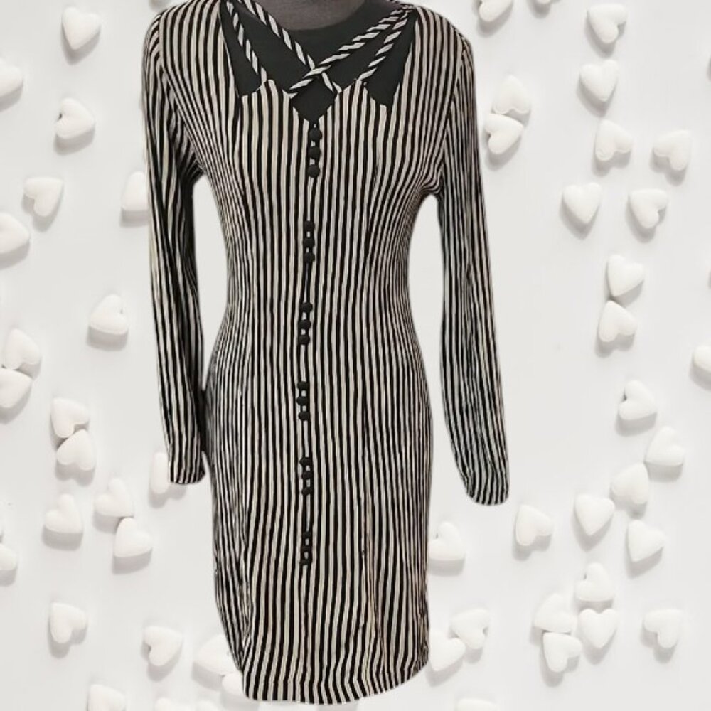 Black and White Sheath Dress with Peter Pan Collar